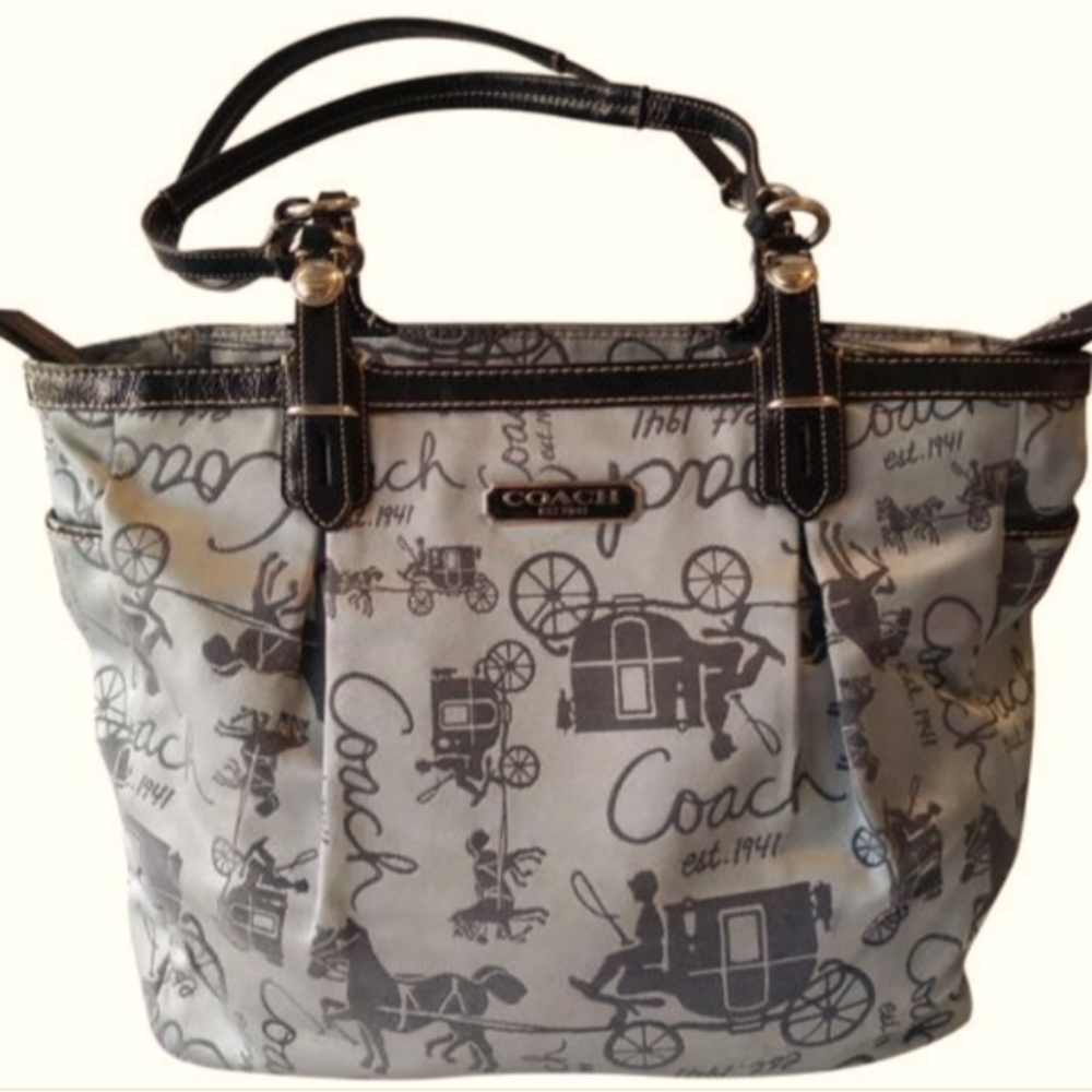 Coach horse and carriage Jacquard tote